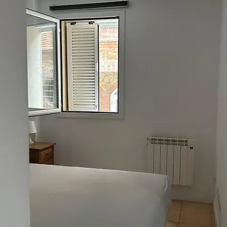 Centrico A 150 Metros De La Playa. Parking* Apartment *