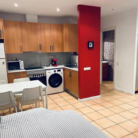 Centrico A 150 Metros De La Playa. Parking* Lloret de Mar