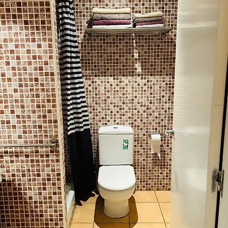 Apartamento Centrico A 150 Metros De La Playa. Parking* Lloret de Mar