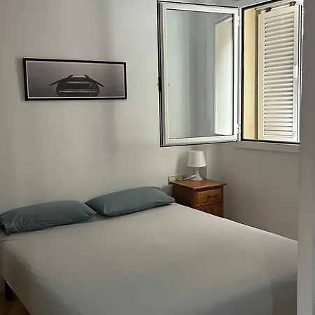 Apartamento Centrico A 150 Metros De La Playa. Parking*