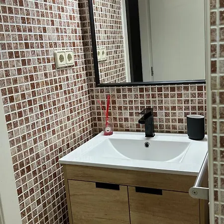 Apartamento Centrico A 150 Metros De La Playa. Parking* *