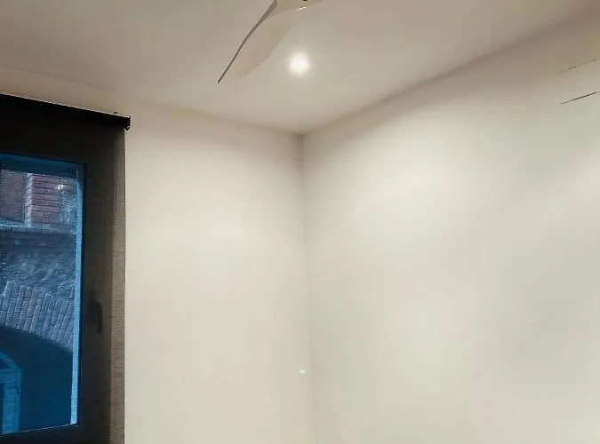 Centrico A 150 Metros De La Playa. Parking* *